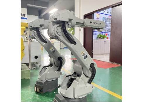 Yaskawa YASKAWA-UP6 is a small industrial robot with a load of 6kg.  It was produced and launched by Japan Yaskawa Shougang Robot Company in 2001-2003.  It is mainly used in arc welding, packaging and other fields. 
