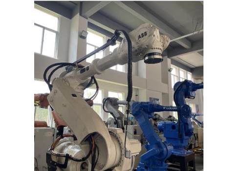 ABB 6 Axis Articulated Robot, Used 6 axis articulated robot, ABB Milling Robot Industrial Used ABB Wooden Edge Milling And Grinding Robot ABB6640-130/3.2   