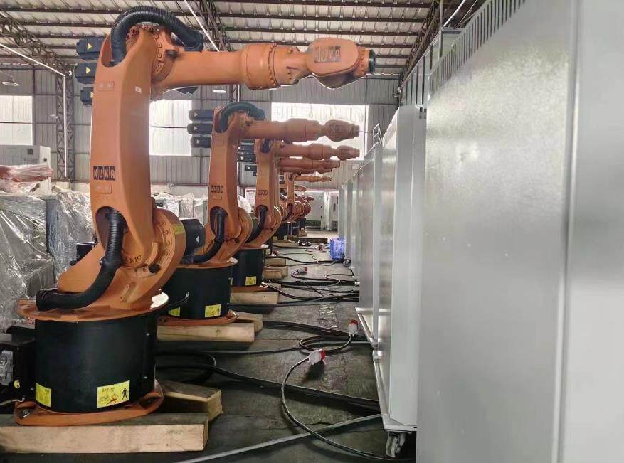 Do you know about these three wire feedders for welding robots?