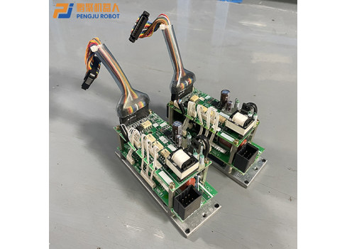 安川机器人XRC驱动器 JUSP-WSCB05AA  拆机件 功能包好