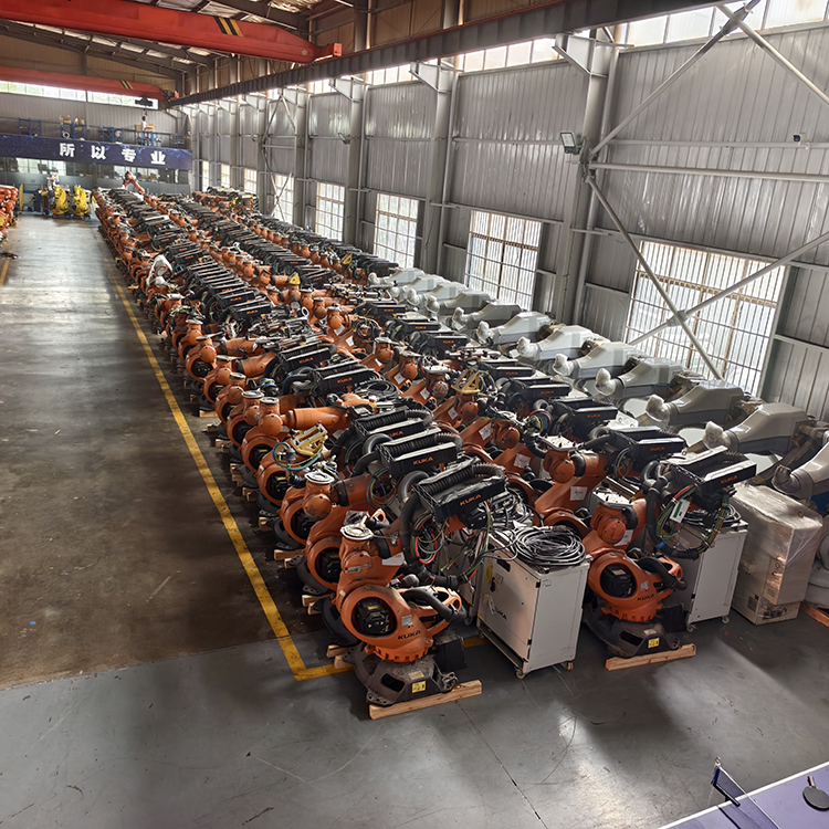 重载王者 智赋工业｜库卡 KR270R2700 重塑重型自动化新标杆