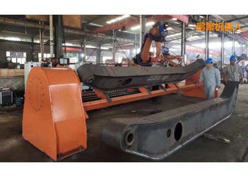  （大型）钢结构机器人焊接工作站主要应用于焊接、铸造、机械加工、汽车、航天、压力容器、钣金加工、机箱机柜、钢结构等行业领域的焊接任务。